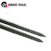 Šroub s šestihrannou hlavou na kolejnici