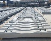 Pražce z předpjatého betonu